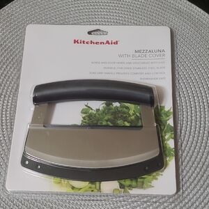 KitchenAid Mezzaluna With Blade Cover